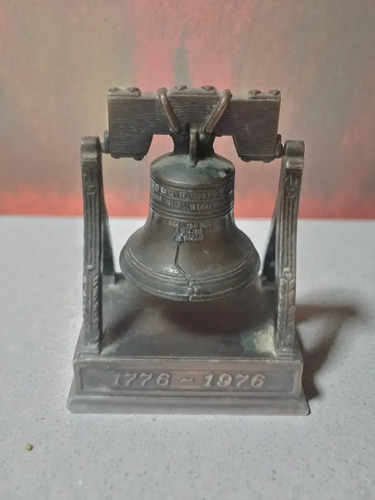 Antiguo Sacapuntas Playme Campana Libertad Ref 968 España