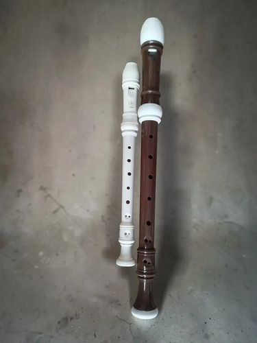 Flauta Yamaha Soprano + Flauta Melos Escolar Barroca Blanca Y Marron
