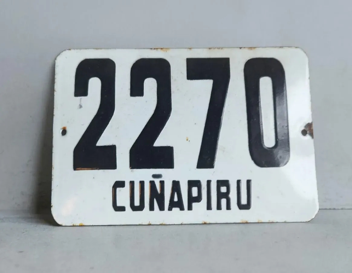 Chapa Número Domiciliario Vintage Cuñapiru 2270 Blanco