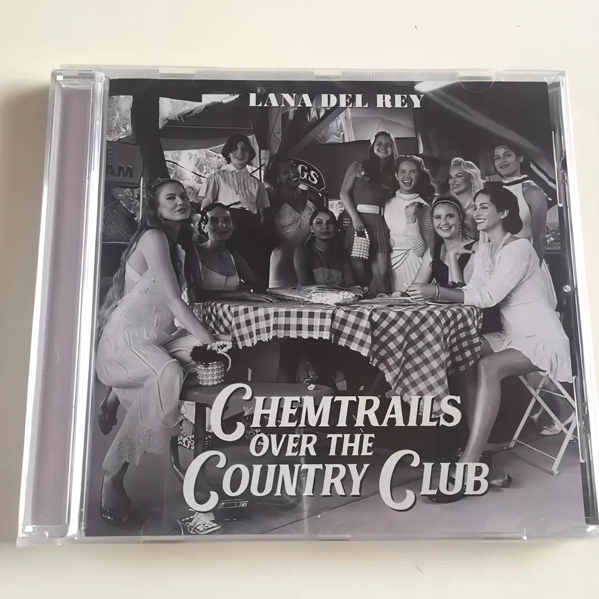 Lana Del Rey Cd Chemtrails Over The Country Club